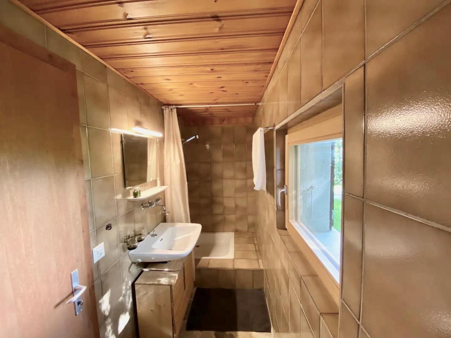 Eco Lodge With Jacuzzi And View In The Swiss Alps Grône Kültér fotó