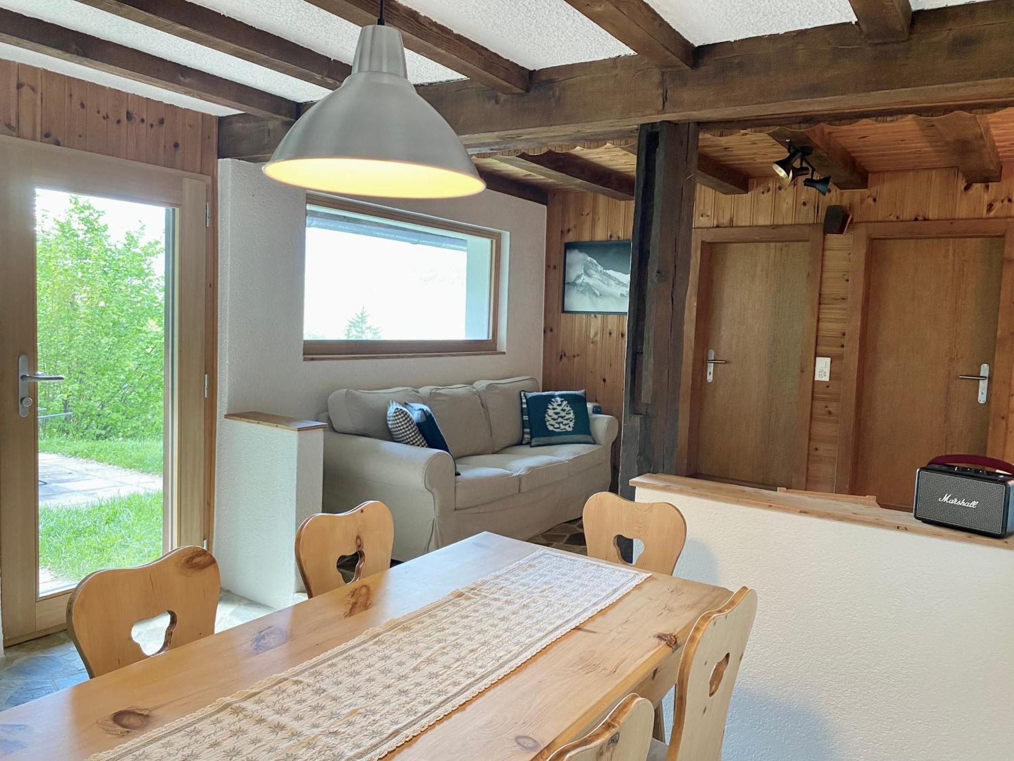 Eco Lodge With Jacuzzi And View In The Swiss Alps Grône Kültér fotó